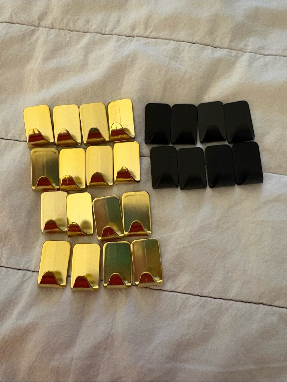 3M COMMAND WALL HOOKS